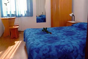 Apartmani Marko Novigrad - soba apartmana OLIVE